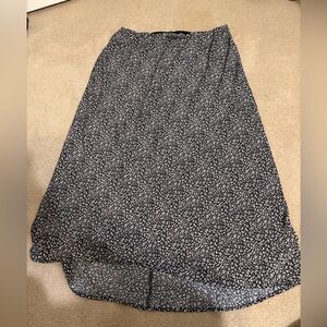 Be Cool Floral Skirt – Black & White – Size L